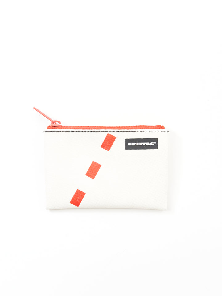 F05 Blair -white red