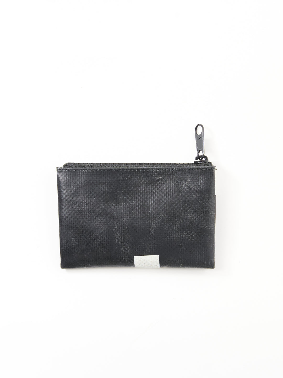 F05 Blair -black white