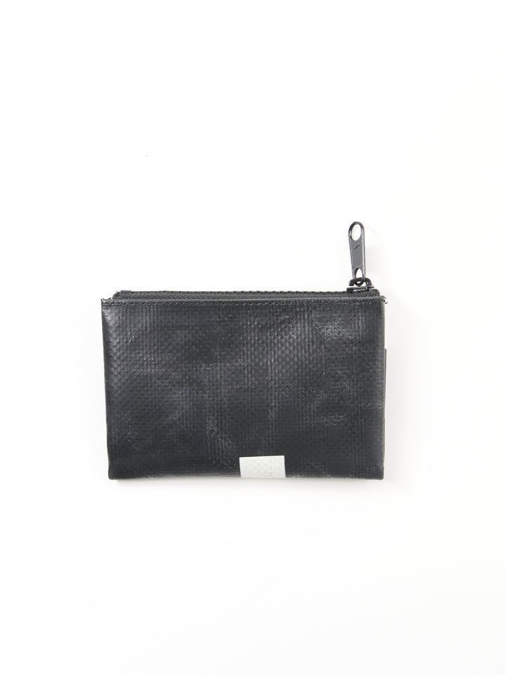 F05 Blair -black white