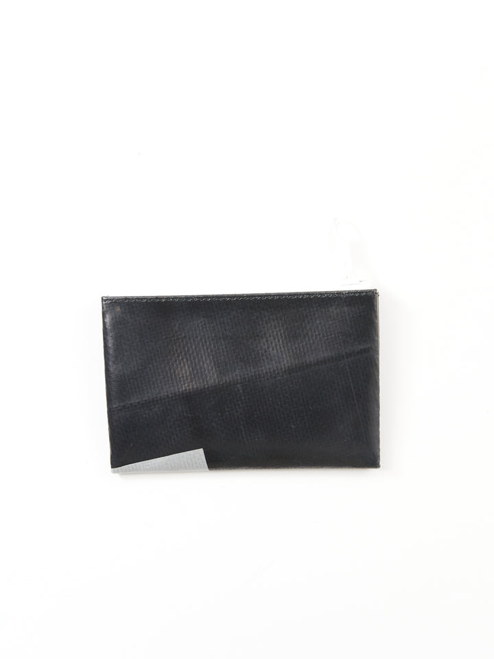 F05 Blair - black white