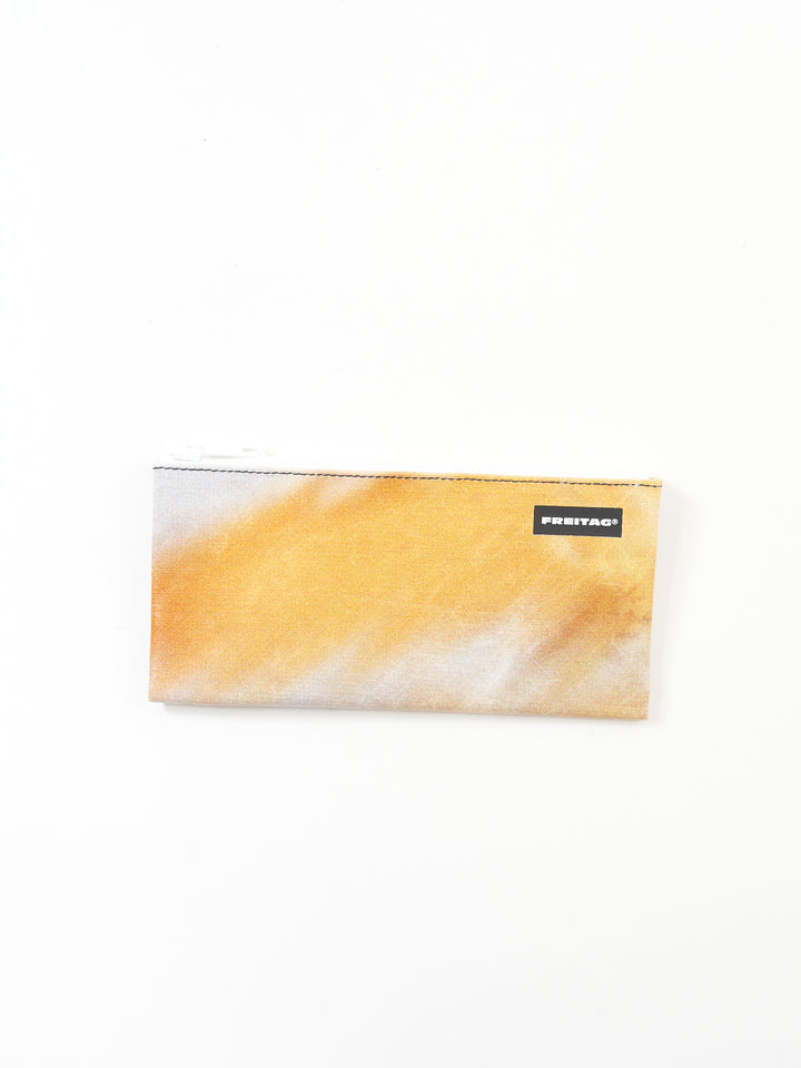 F06 Serena - yellow dust