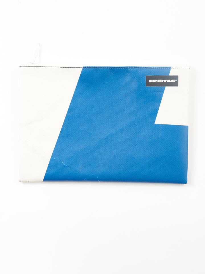 F07 CHUCK - blue white