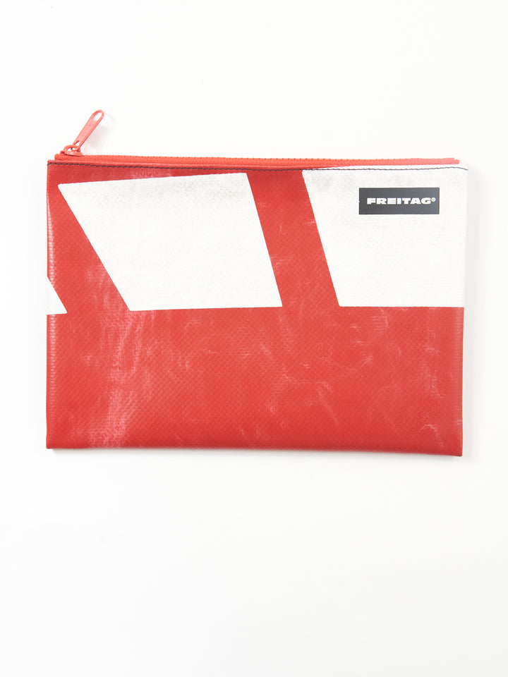 F07 CHUCK - red white