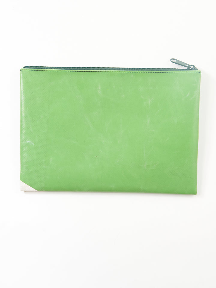 F07 CHUCK - green white