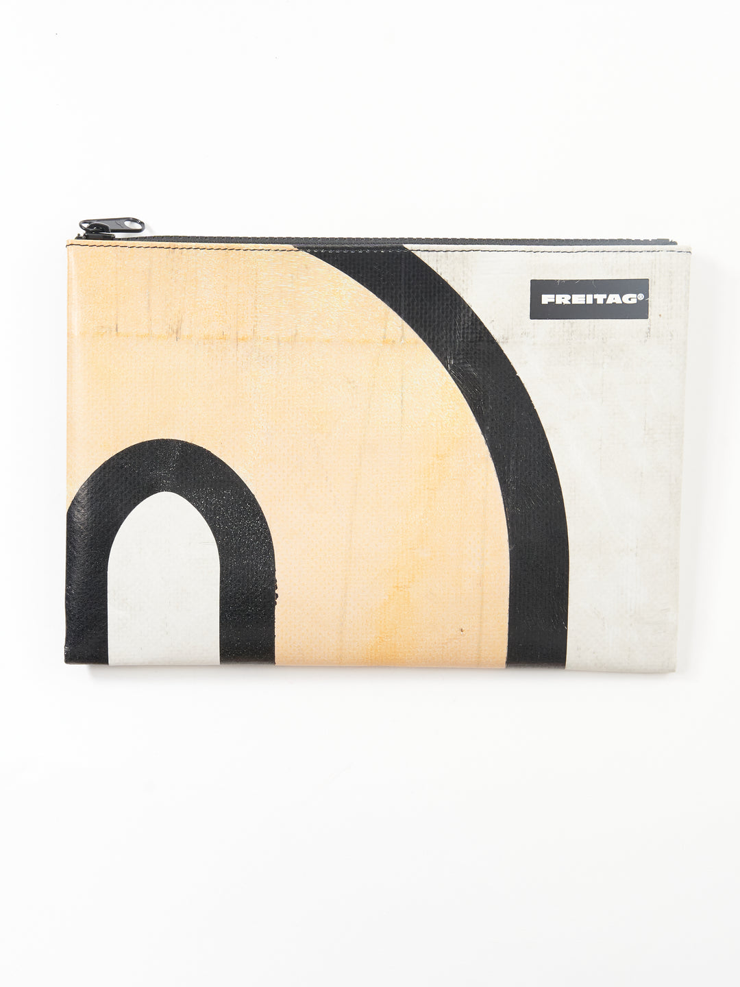 F07 CHUCK -white yellow black