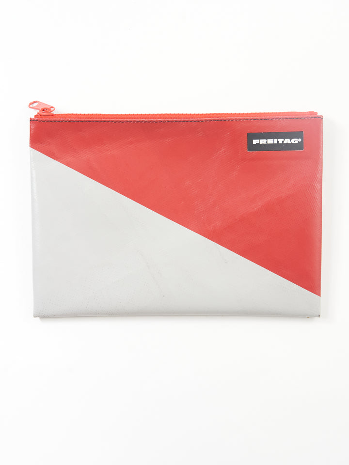 F07 CHUCK - red grey