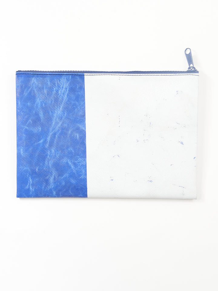 F07 CHUCK - white blue