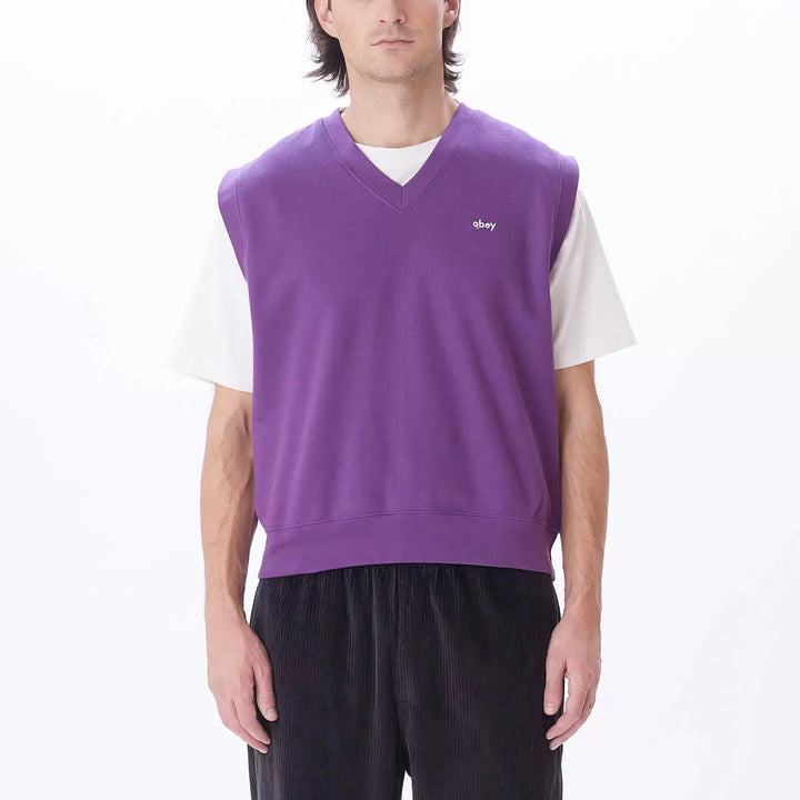 Case Fleece Vest - wineberry