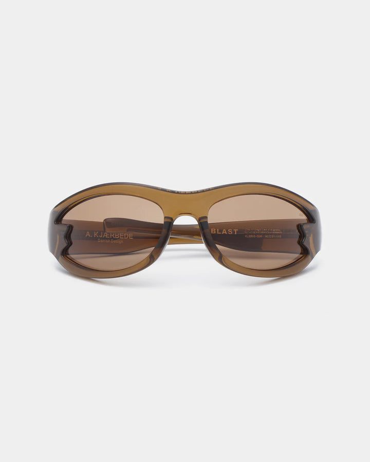 Blast -  smoke transparent