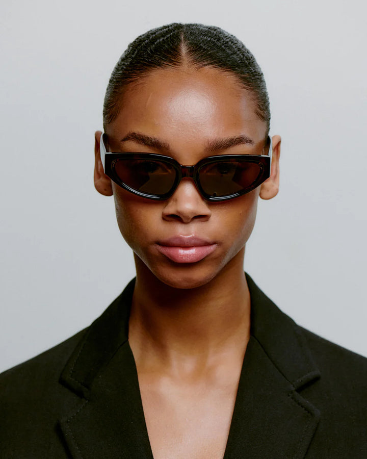 Ella - demi tortoise