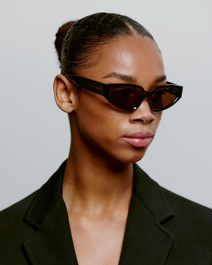 Ella - demi tortoise