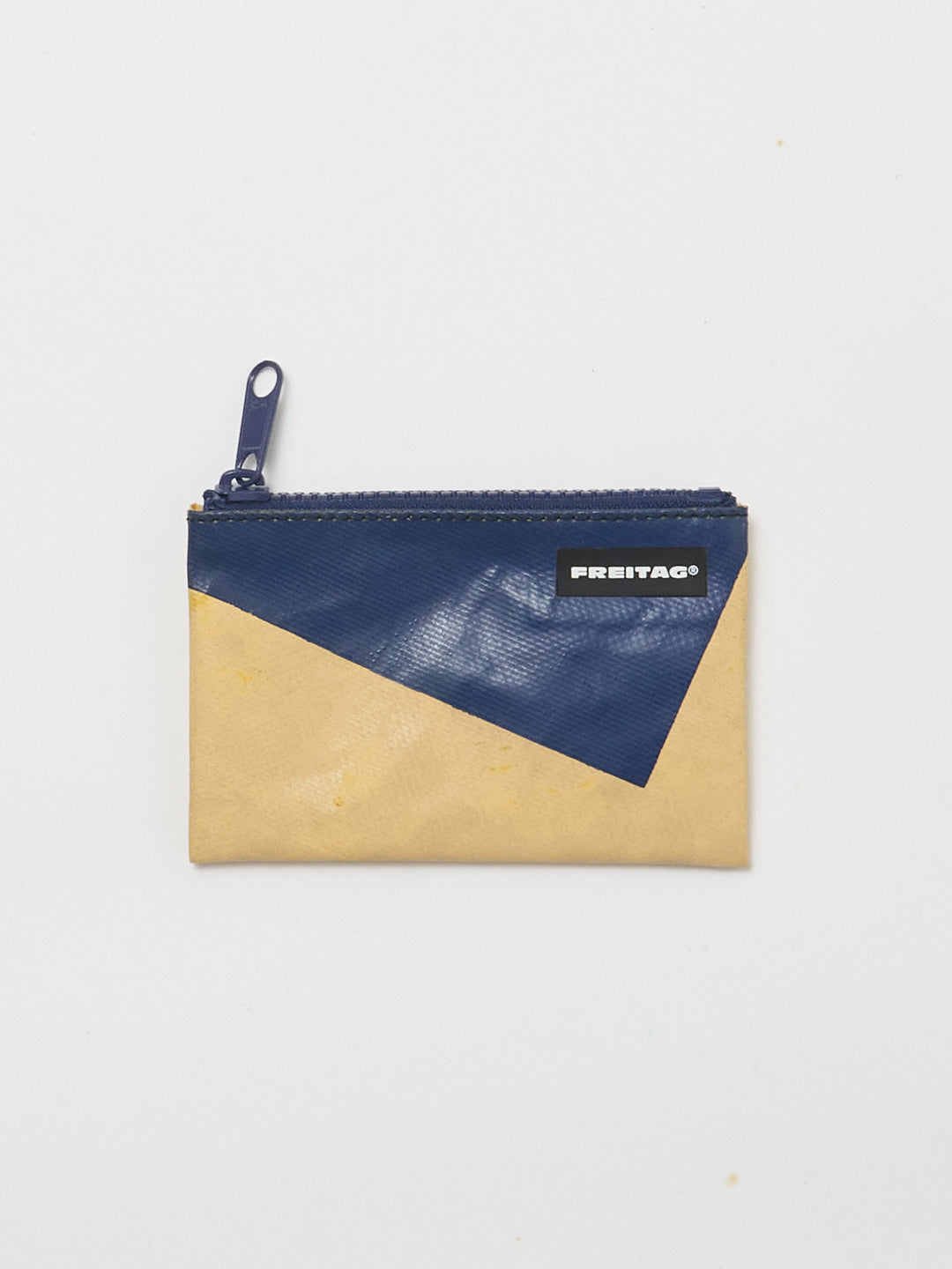 F05 Blair - yellow blue