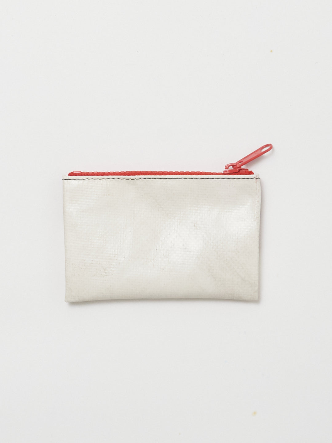 F05 Blair - red white