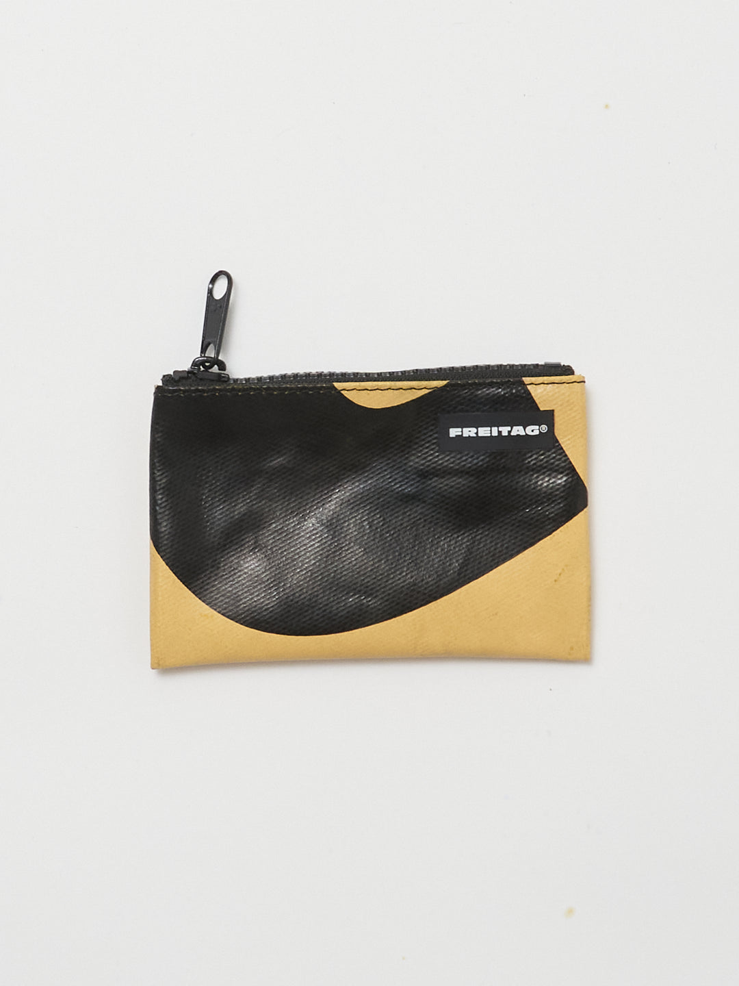 F05 Blair - black yellow