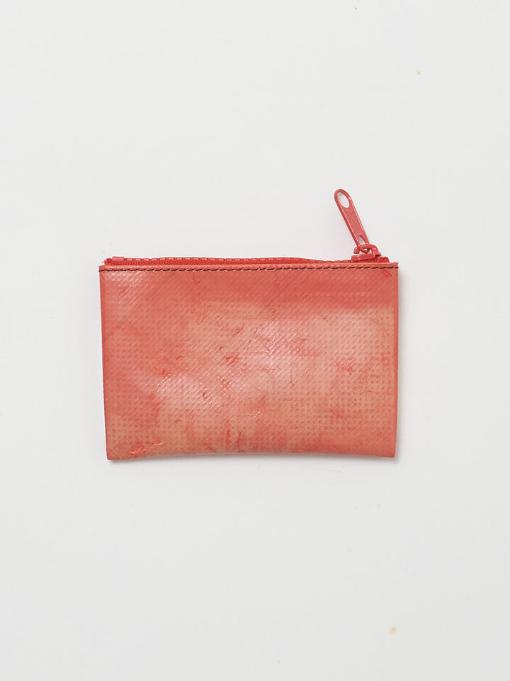 F05 Blair - white red