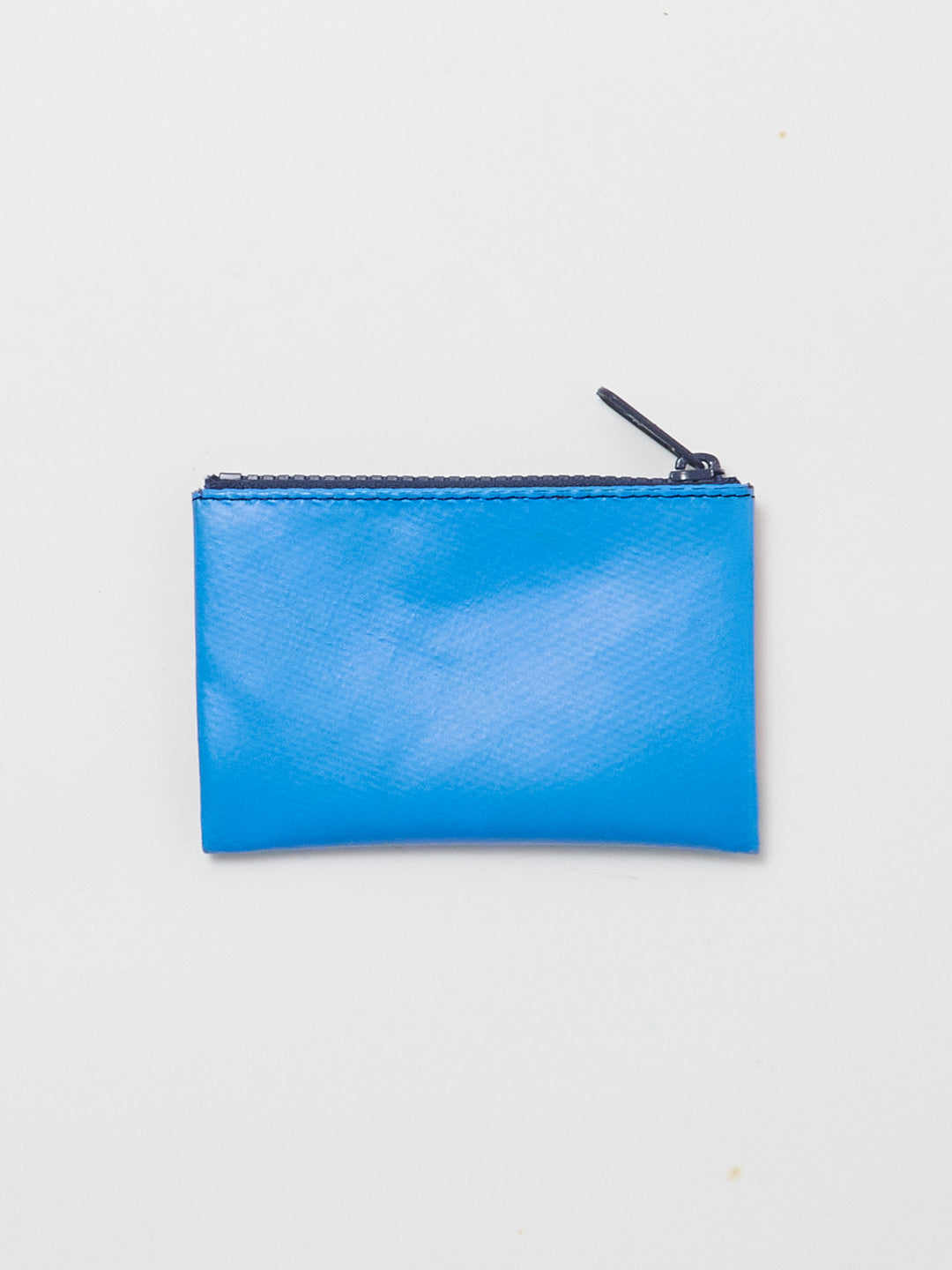 F05 Blair - red blue