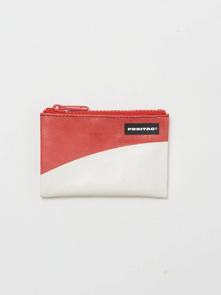 F05 Blair - white red