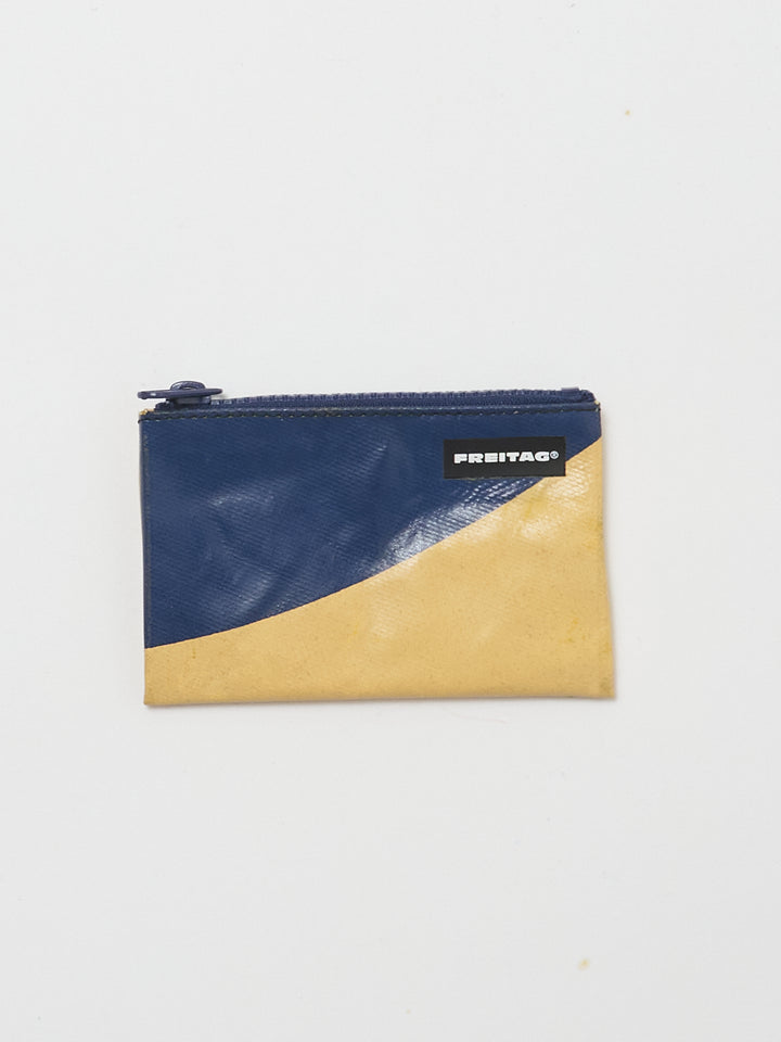 F05 Blair - yellow blue