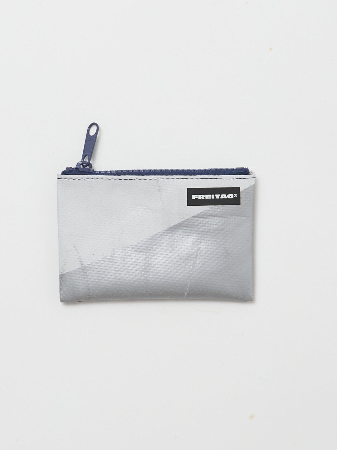 F05 Blair - grey white