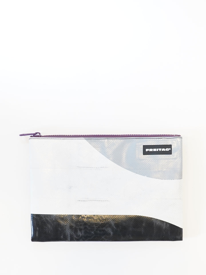 F07 Chuck -  black/white/silver