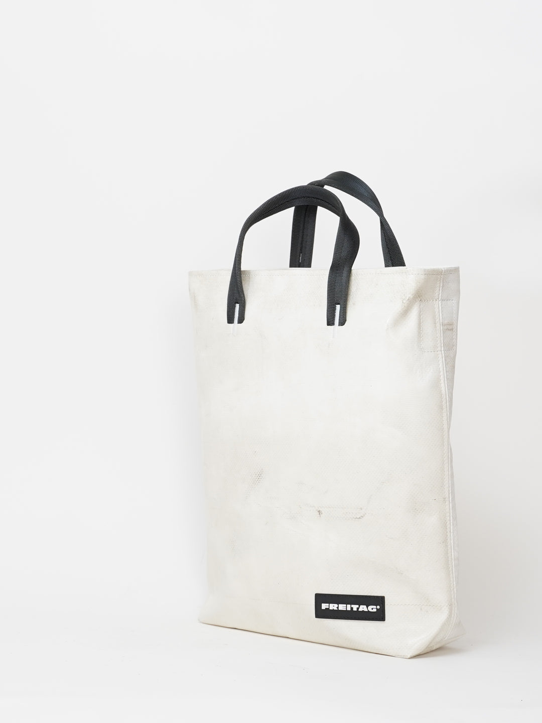 F202 Leland -  white