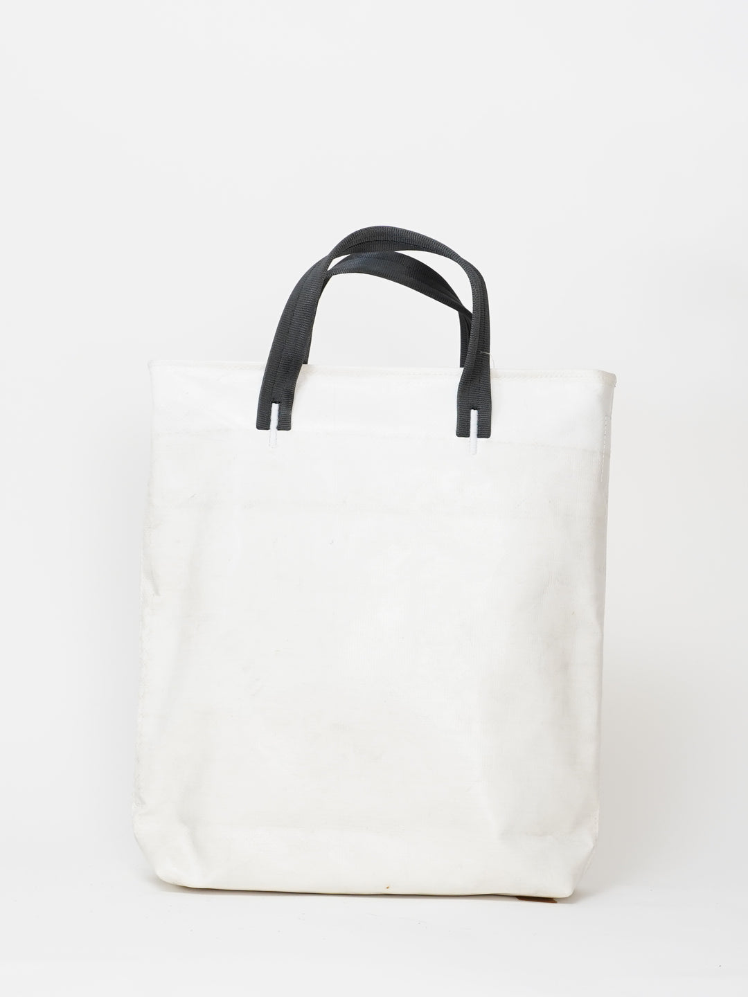 F202 Leland -  white