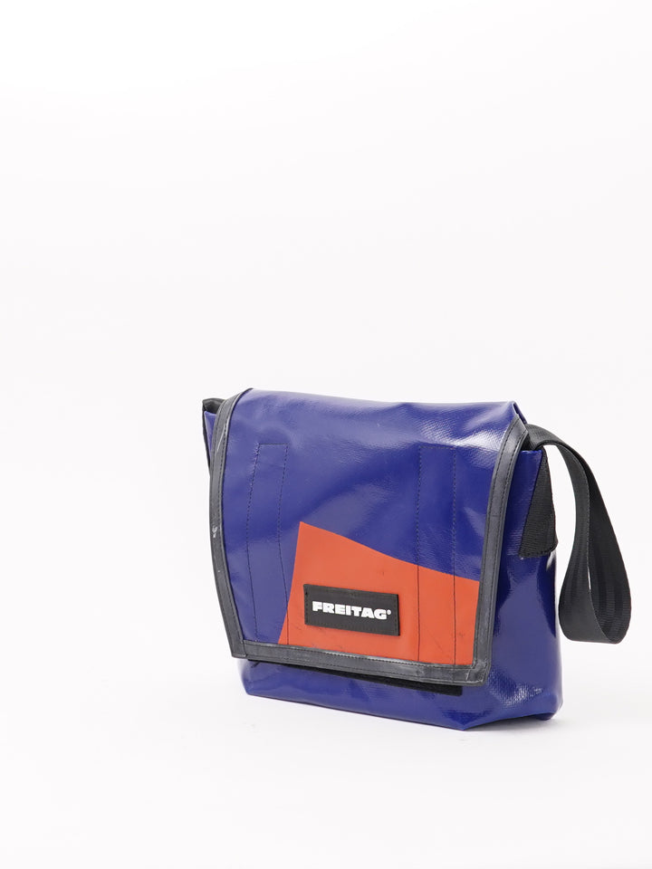 F11 Lassie -  blue red