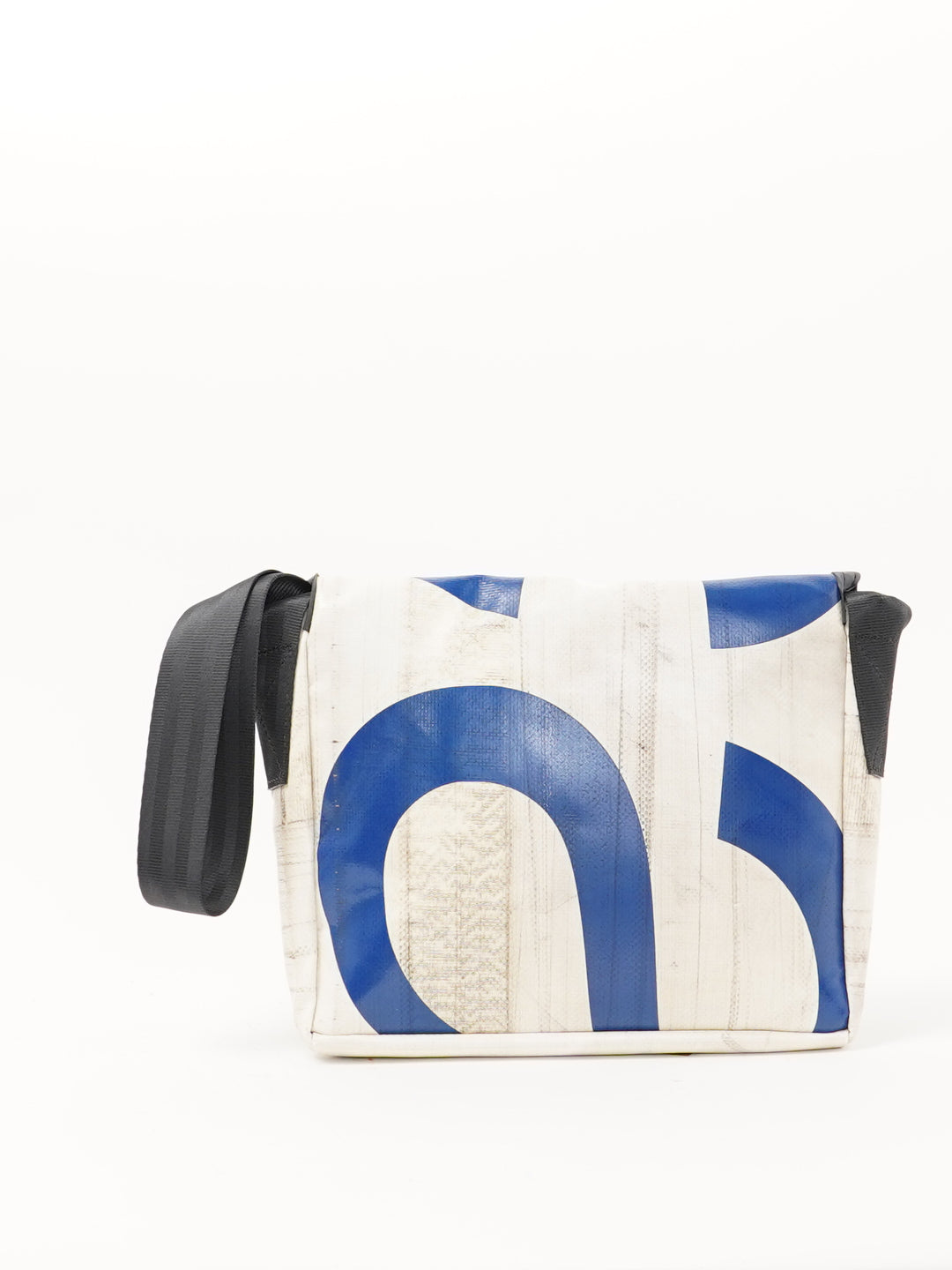 F11 Lassie - white blue