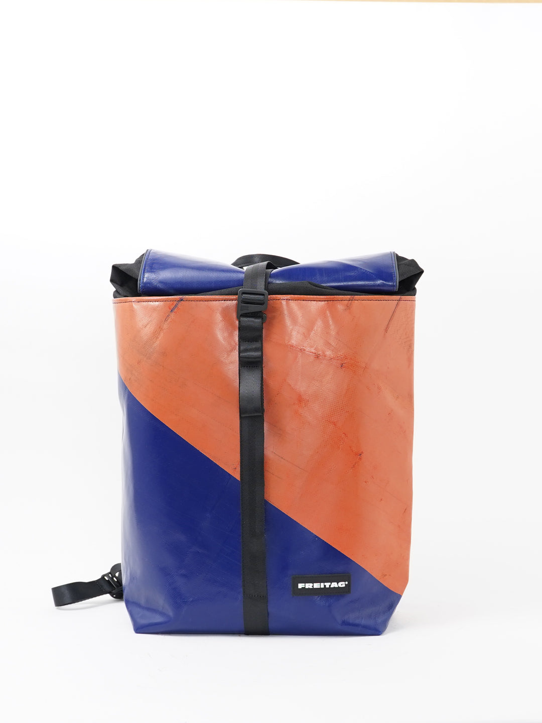 F155 Clapton -  blue red