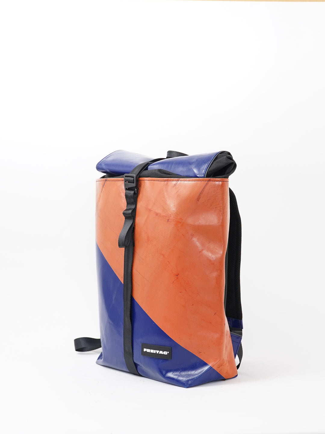 F155 Clapton -  blue red