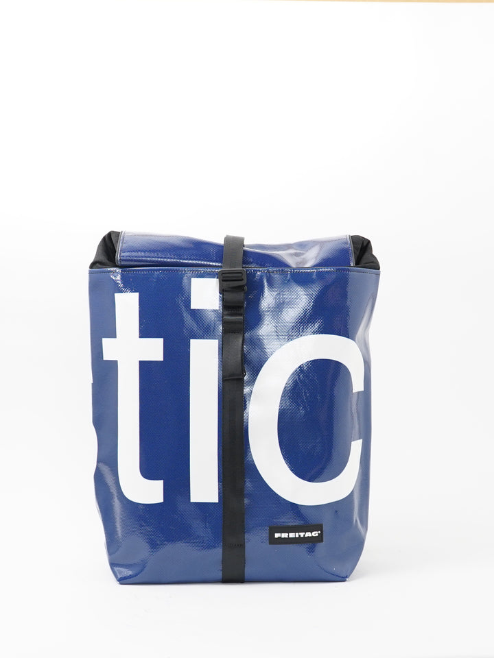 F155 Clapton -  blue white