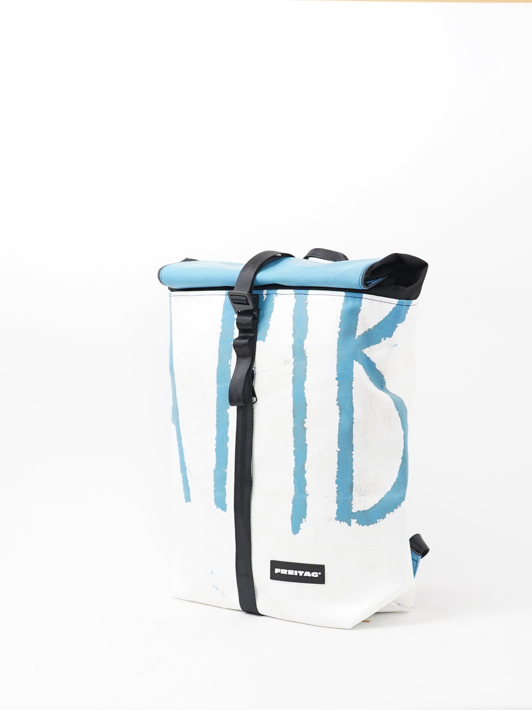 F155 Clapton -  white blue