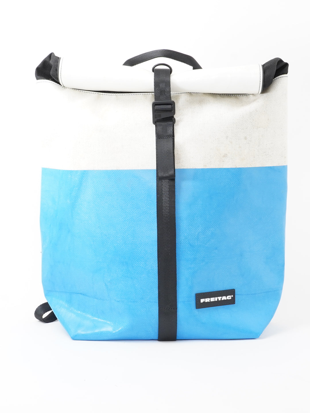 F155 Clapton -   blue white