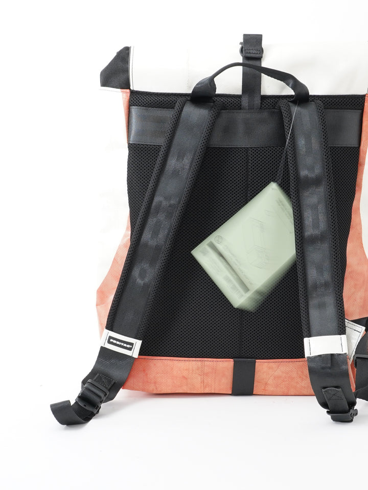 F155 Clapton -   white red