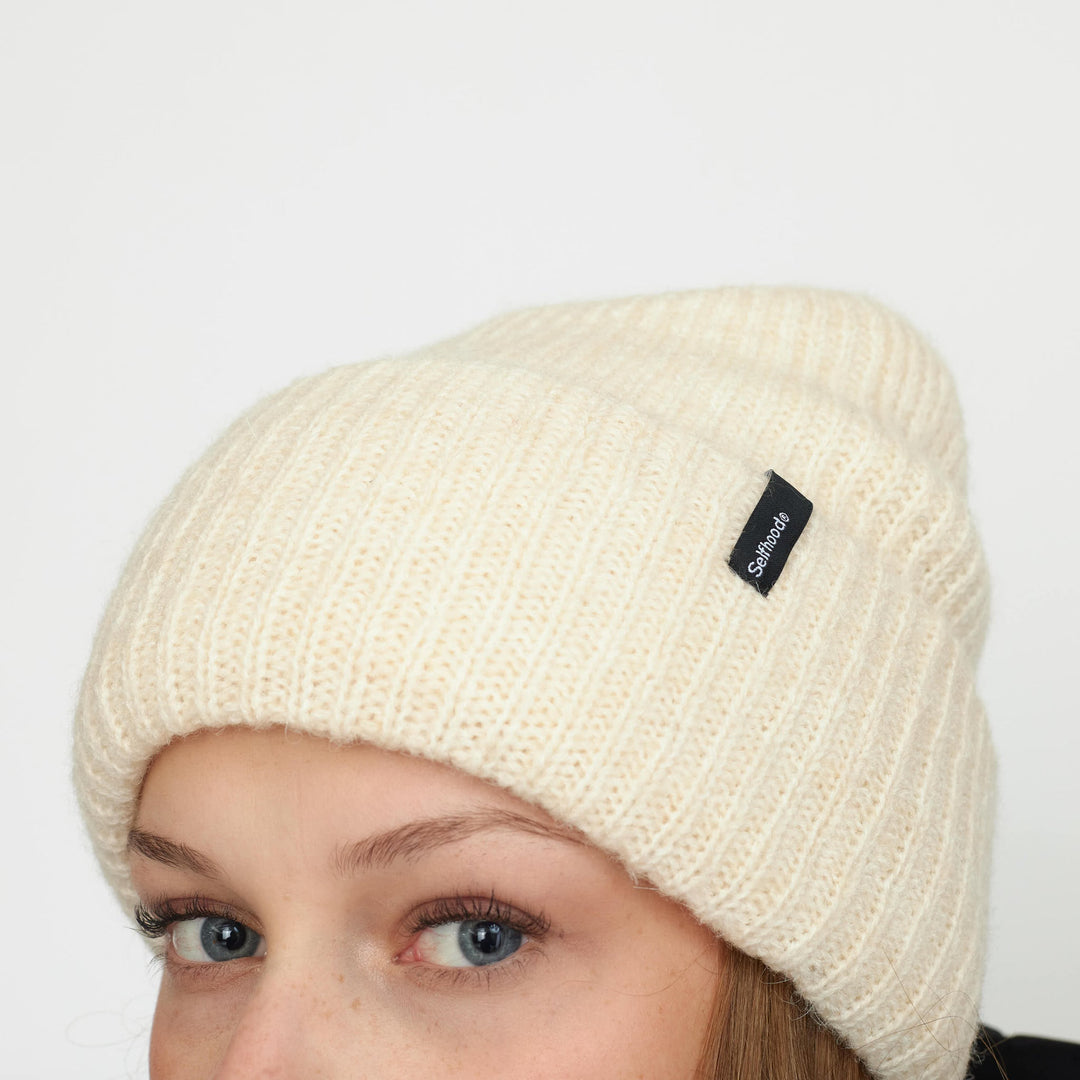 Fluffy Beanie - offwhite