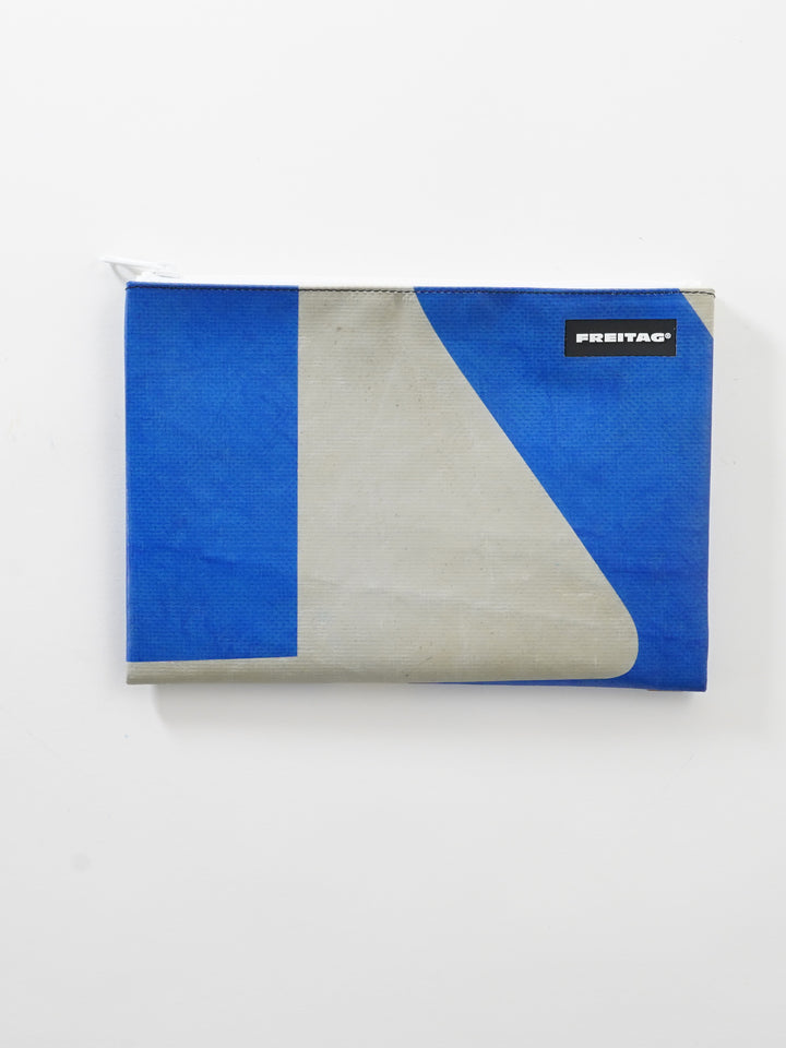 F07 CHUCK -blue grey