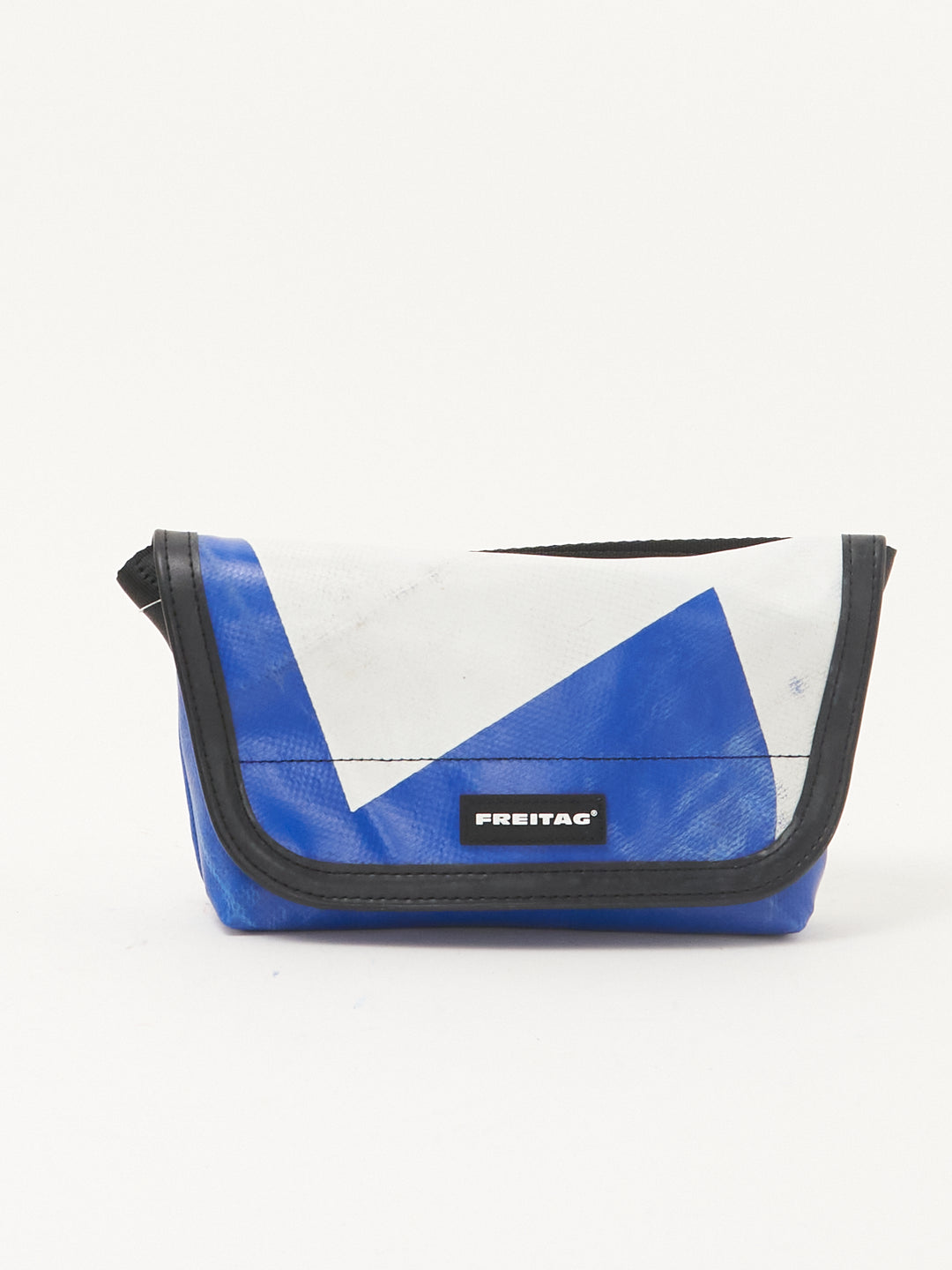 F153 Jamie -blue white