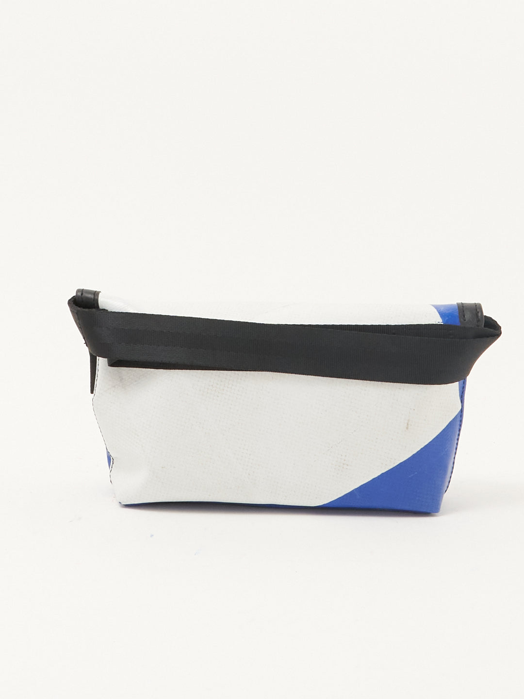 F153 Jamie -blue white