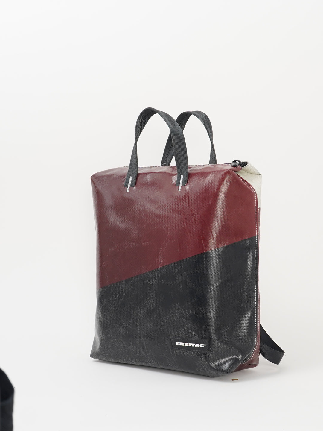 F201 Pete -  black brown