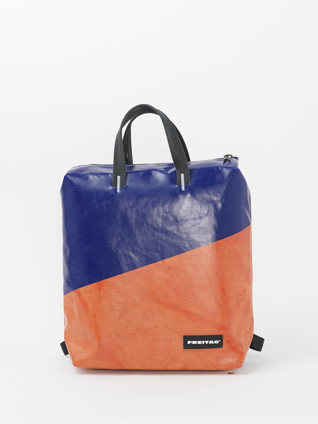 F201 Pete -  blue red