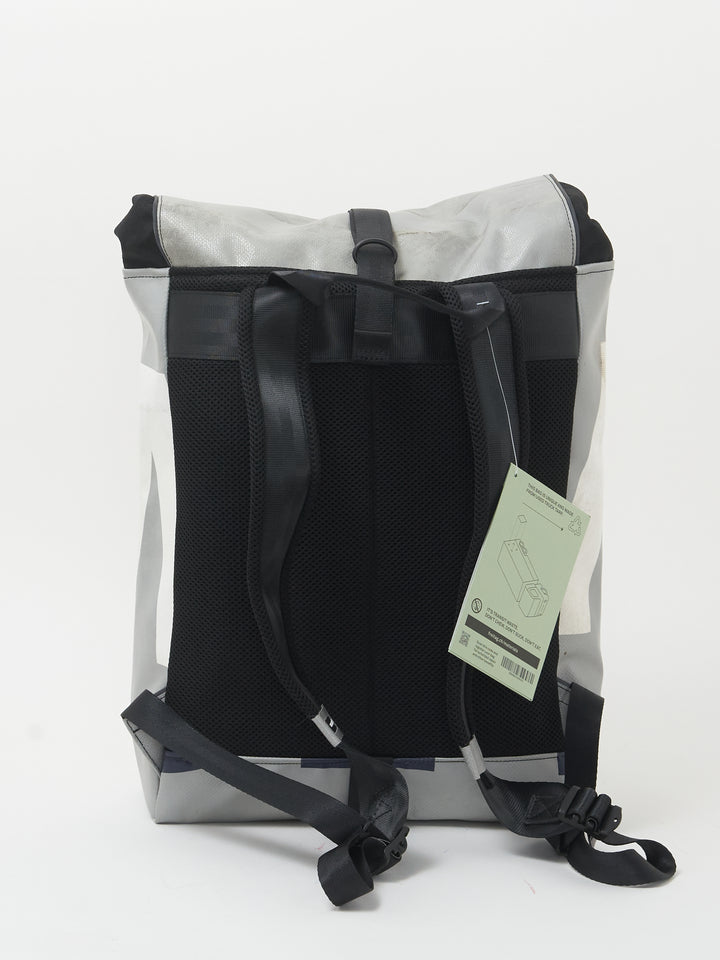 F155 Clapton -   grey white