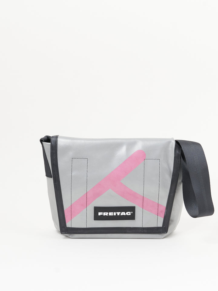 F11 Lassie -  silver pink