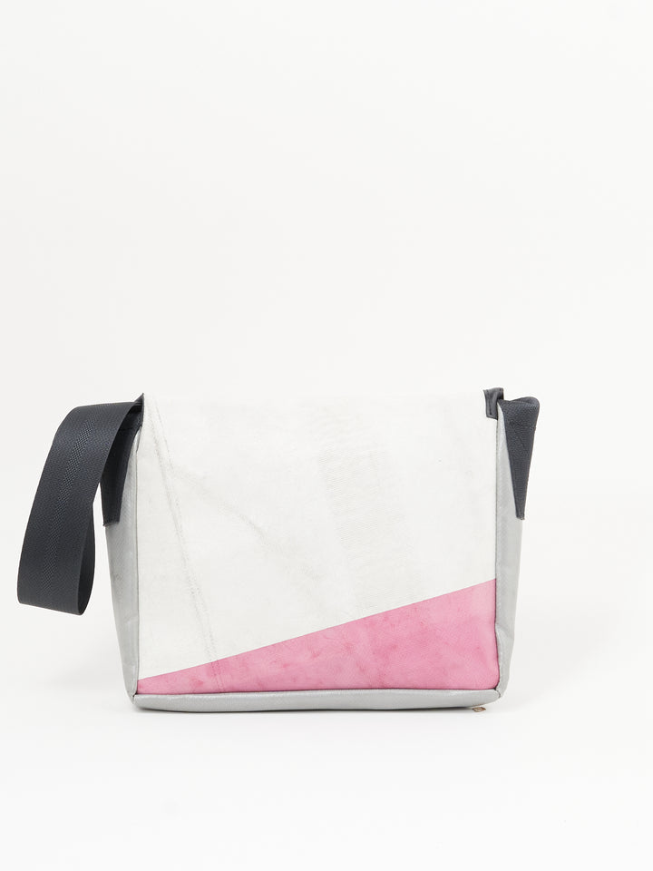 F11 Lassie -  silver pink white