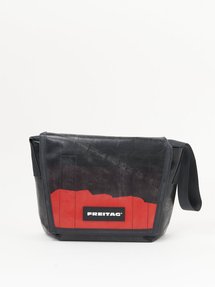 F11 Lassie -  black red