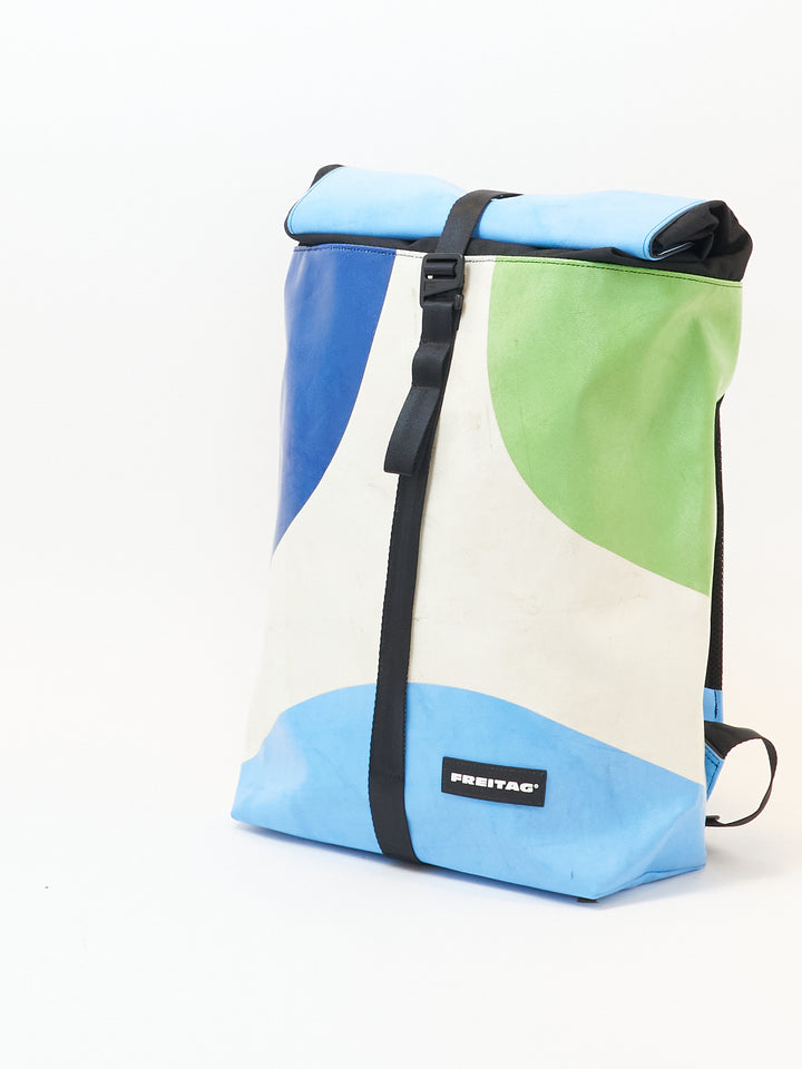 F155 Clapton -   blue white green