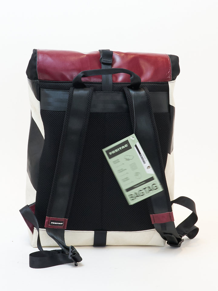 F155 Clapton -   white black red