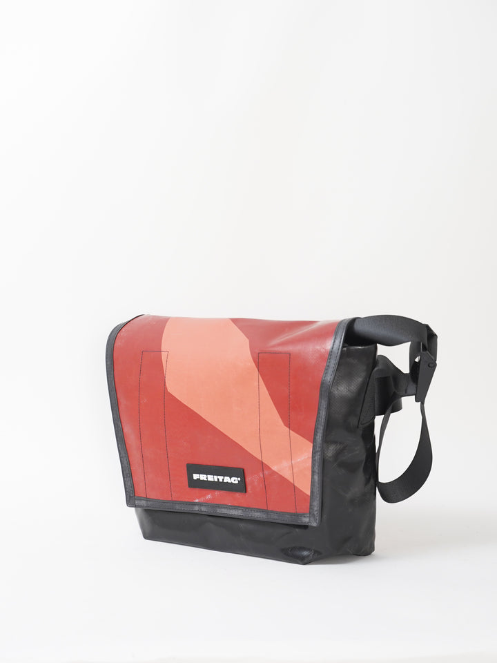 F14 Dexter - black brown