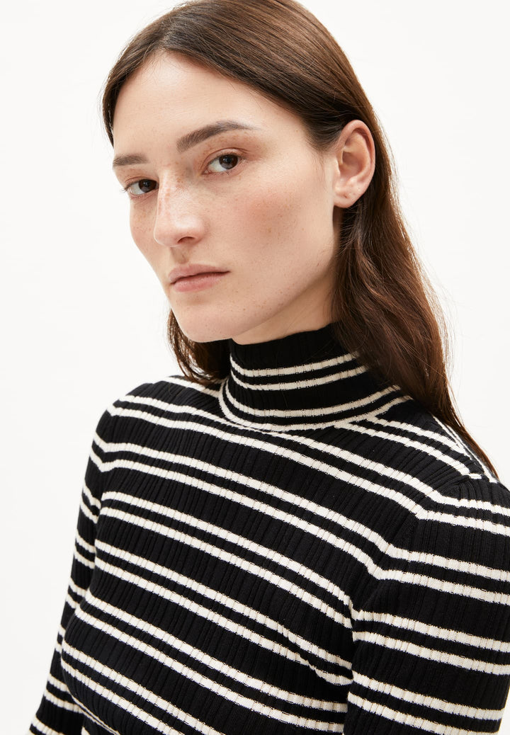 ALAANIA CHIFFRON STR - black oatmilk