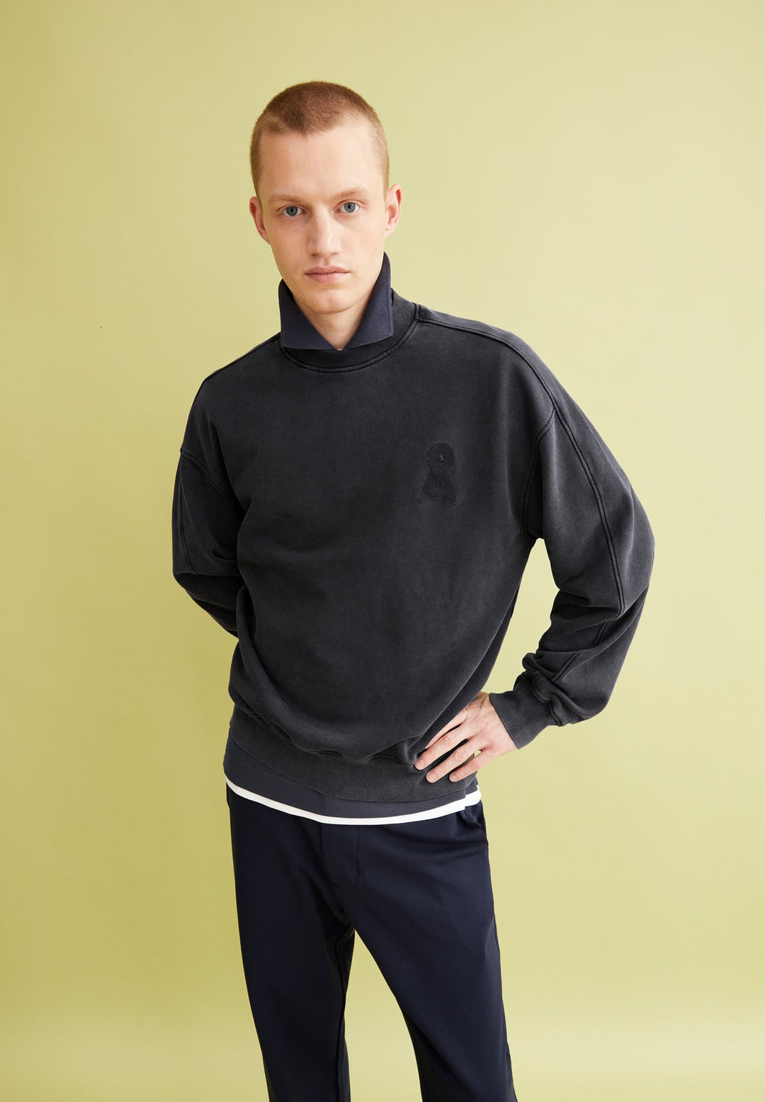 EMAAL CREWNECK GMT DYE - black washed