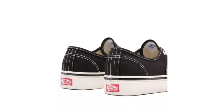 UA Authentic 44 Dx - black/white